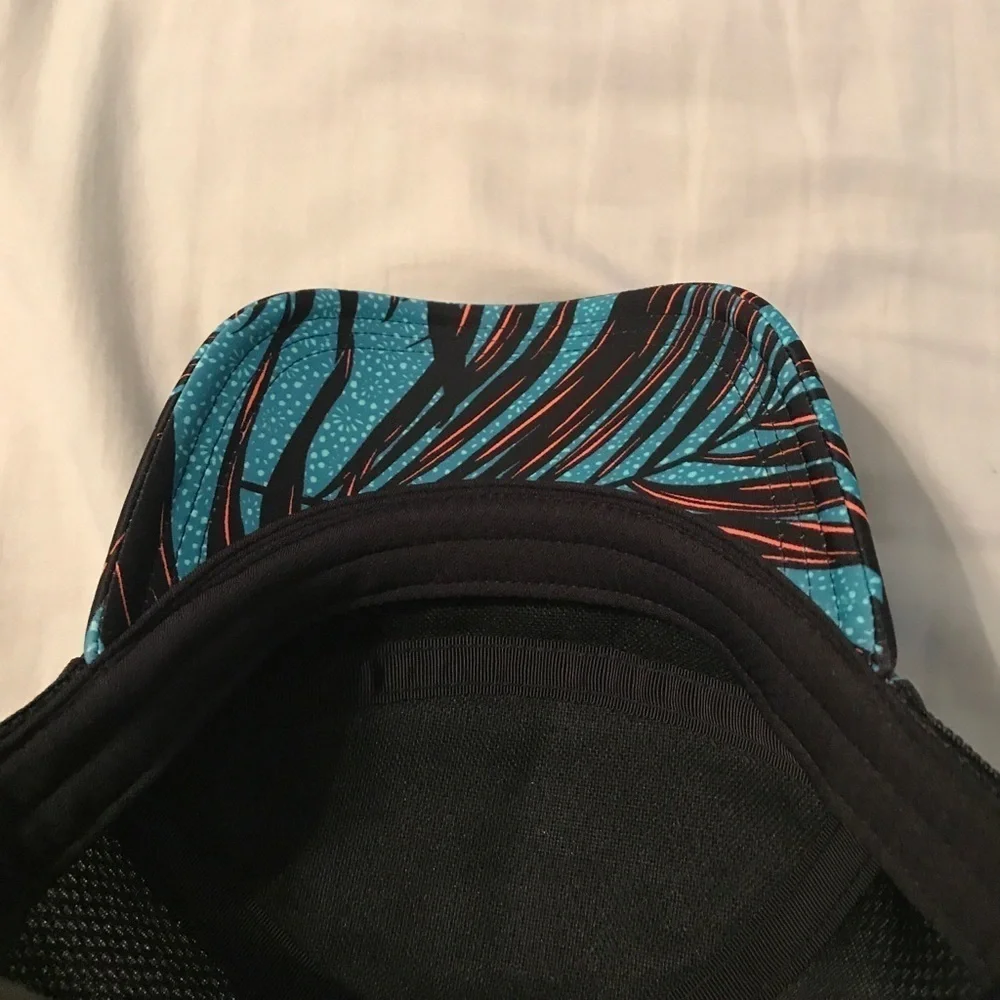 Lululemon Dash‎ and Splash cap